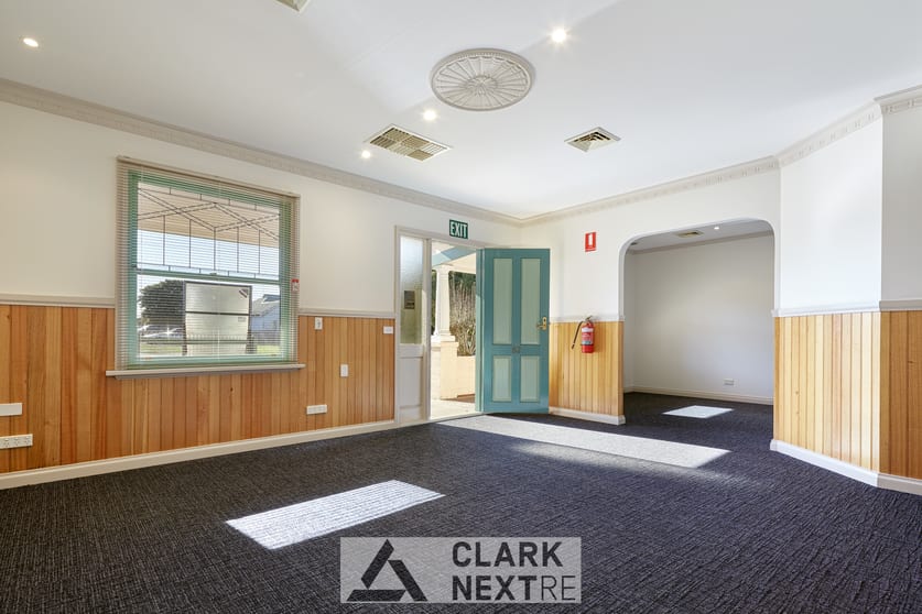 52 Albert Street Warragul VIC 3820 - Image 3