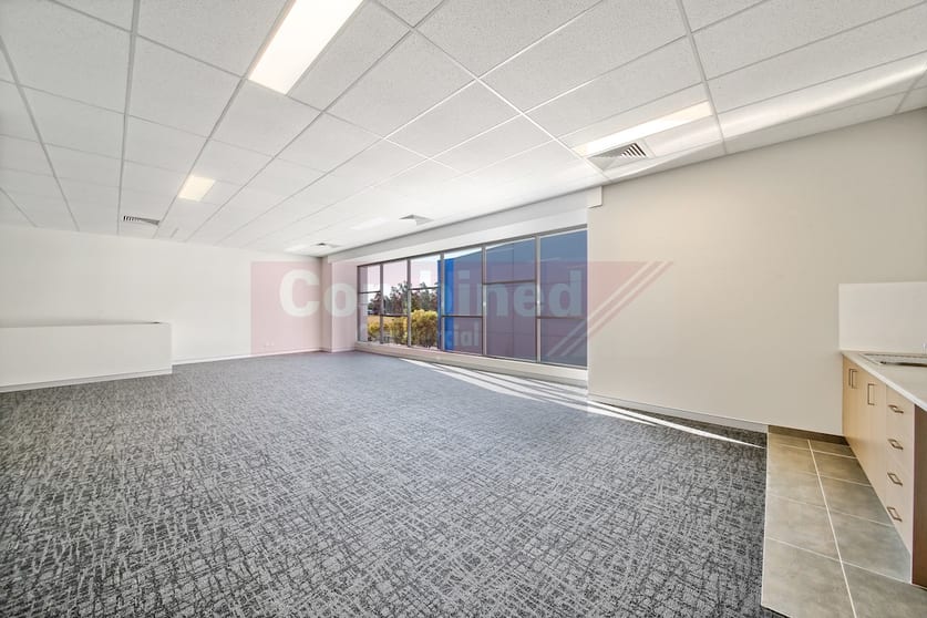 Click to view all images 1-3/22 Sedgwick Street Smeaton Grange NSW 2567 - Image 3