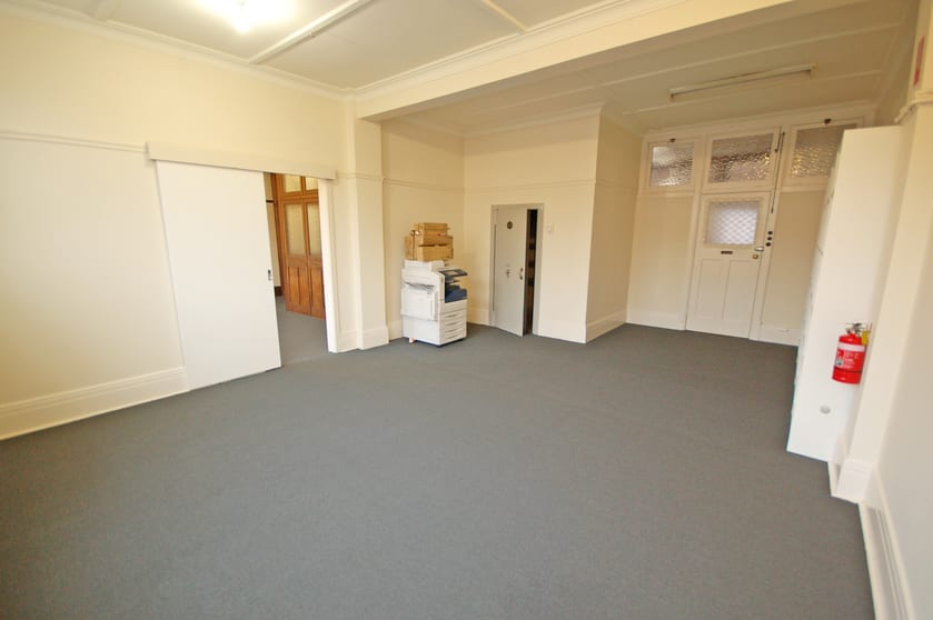 2 & 3, FF/571 Dean Street Albury NSW 2640 - Image 1