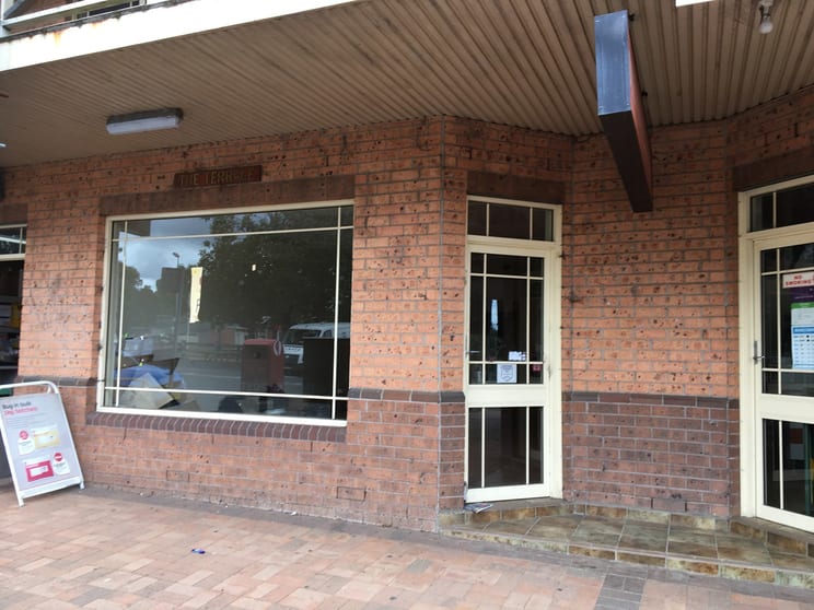 2/11 oaks street Thirlmere NSW 2572 - Image 1