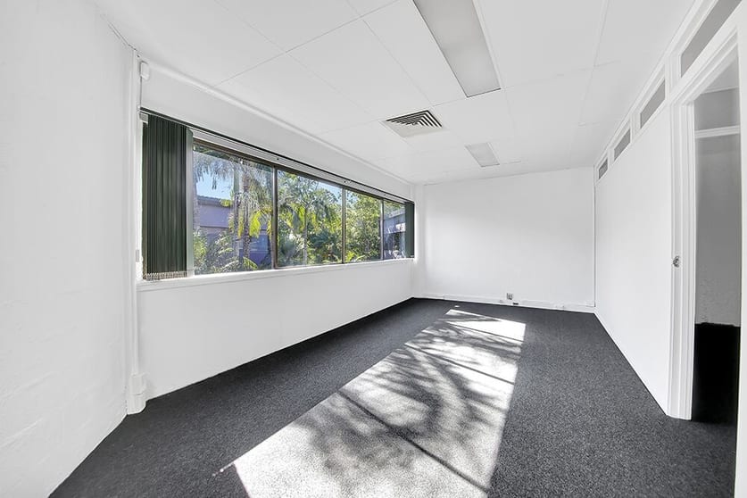 Click to view all images 14/13 Karp Court Bundall QLD 4217 - Image 3