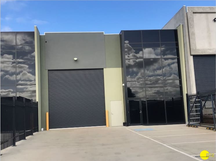 2/10 Grace Way Ravenhall VIC 3023 - Image 1