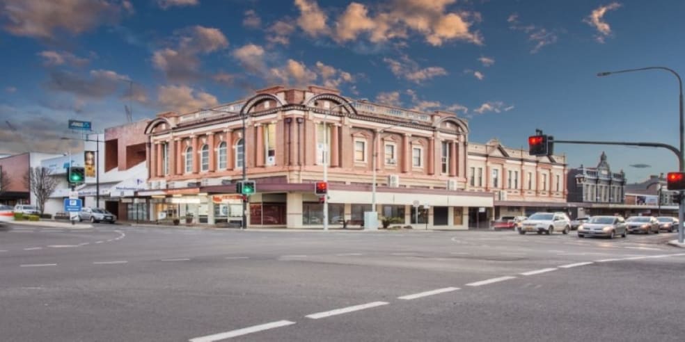 Click to view all images Suite 8/353 Ruthven Street Toowoomba City QLD 4350 - Image 1