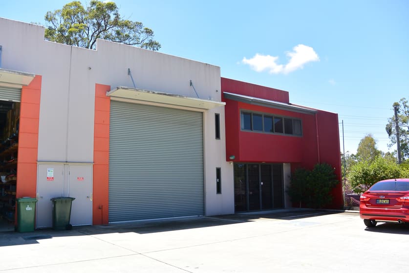 Click to view all images Molendinar QLD 4214 - Image 1
