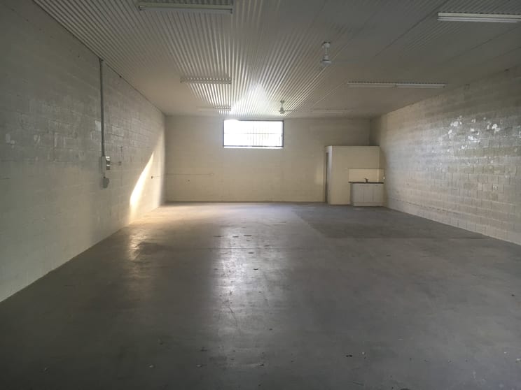 Click to view all images 2b/18 Machinery Drive Tweed Heads South NSW 2486 - Image 3