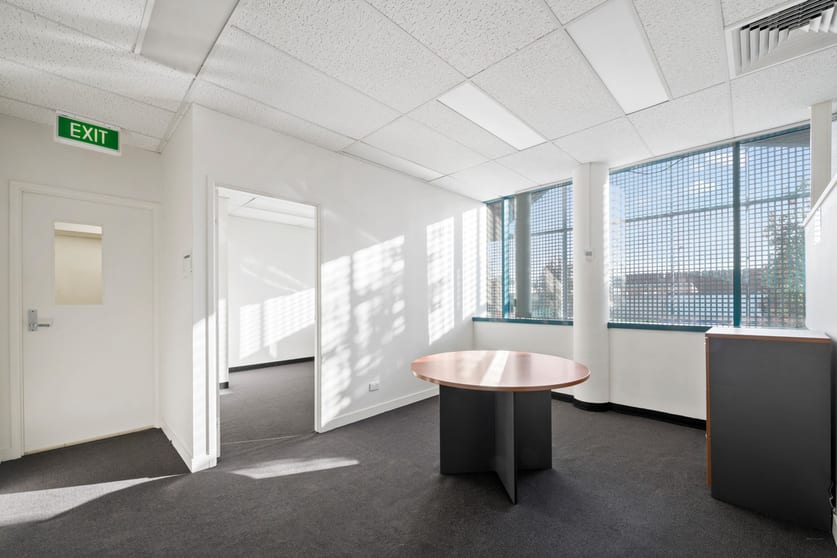 Level 1 Suite 1/516 Ruthven Street Toowoomba City QLD 4350 - Image 2