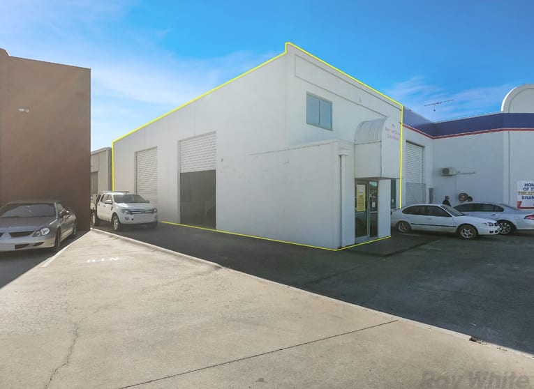 94 Lear Jet Drive Caboolture QLD 4510 - Image 1