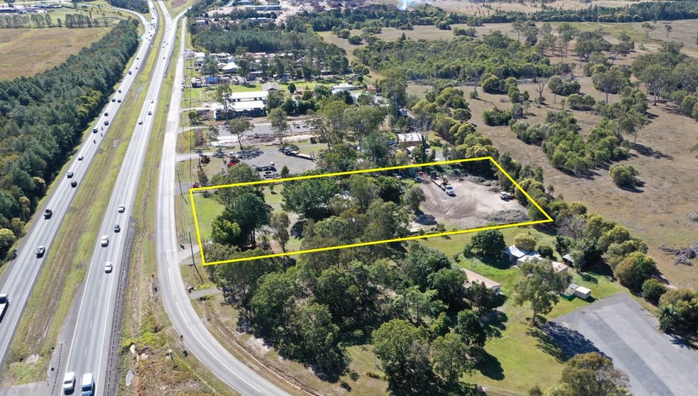 Click to view all images 127 Old Toorbul Point Road Caboolture QLD 4510 - Image 1