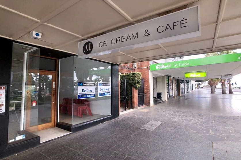 Click to view all images 17 Fitzroy Street St Kilda VIC 3182 - Image 1