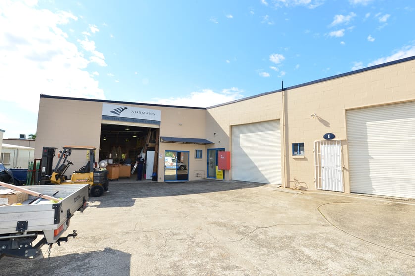 Click to view all images Unit 2/5 Endeavour Drive Kunda Park QLD 4556 - Image 2