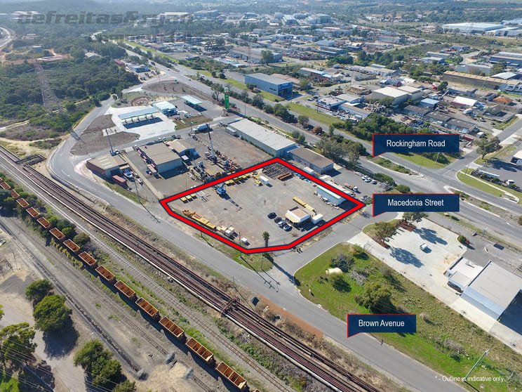 Click to view all images 23 - 25 Macedonia Street Naval Base WA 6165 - Image 1