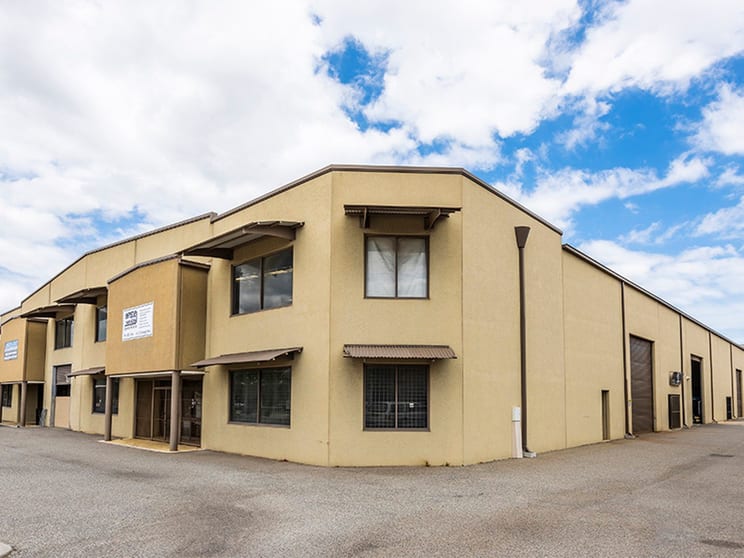 Click to view all images 1/17 Conquest Way Wangara WA 6065 - Image 2