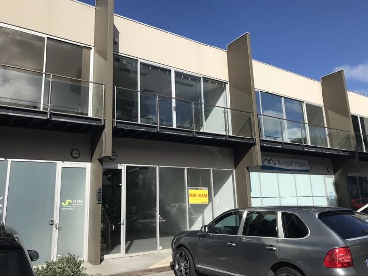 Click to view all images Unit 133/133 - 15 Hall Street Port Melbourne VIC 3207 - Image 1