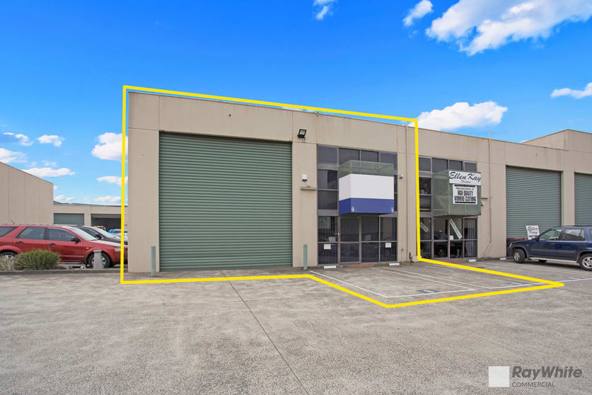 Click to view all images 35 Garden Road Clayton VIC 3168 - Image 1
