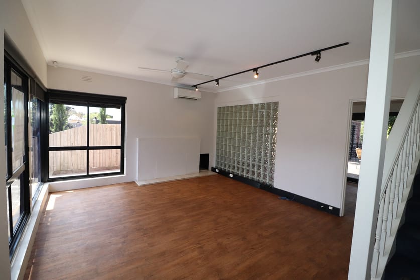 Click to view all images 1/379 Nepean Highway Frankston VIC 3199 - Image 2