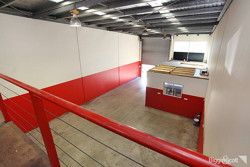 Click to view all images 94 Parsons Kensington VIC 3031 - Image 3