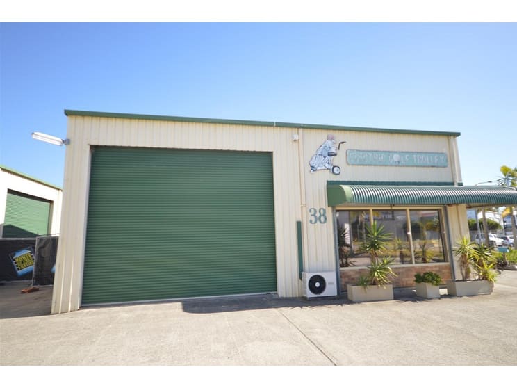 Click to view all images (Unit 4)/38 Metro Court Gateshead NSW 2290 - Image 1