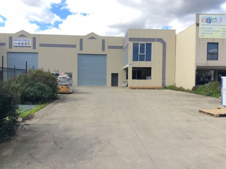 Click to view all images 32 Yale Drive Epping VIC 3076 - Image 1