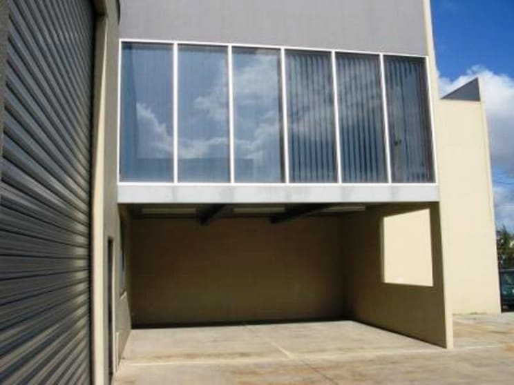 Click to view all images 32 Yale Drive Epping VIC 3076 - Image 2