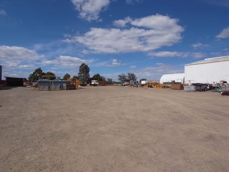 Click to view all images 17 Thomas Mitchell Drive Muswellbrook NSW 2333 - Image 2