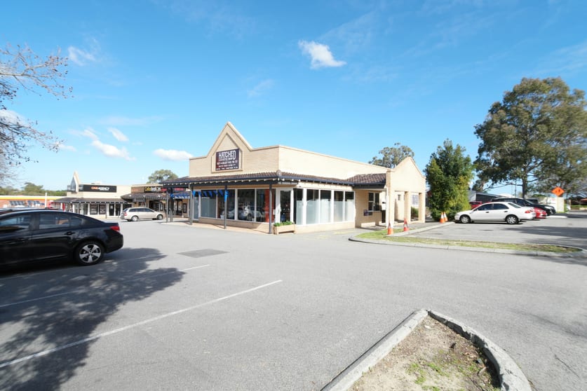 Click to view all images 15 Moolanda Boulevard Kingsley WA 6026 - Image 3