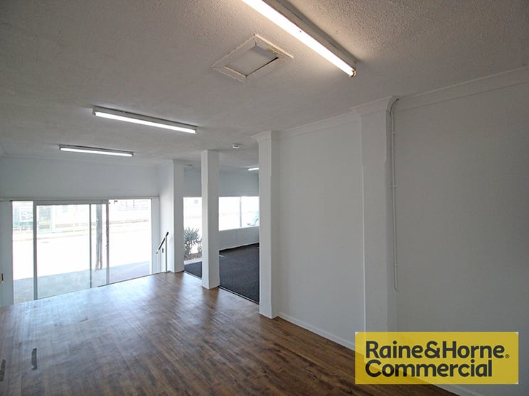 Click to view all images 43 Royal Parade Banyo QLD 4014 - Image 3