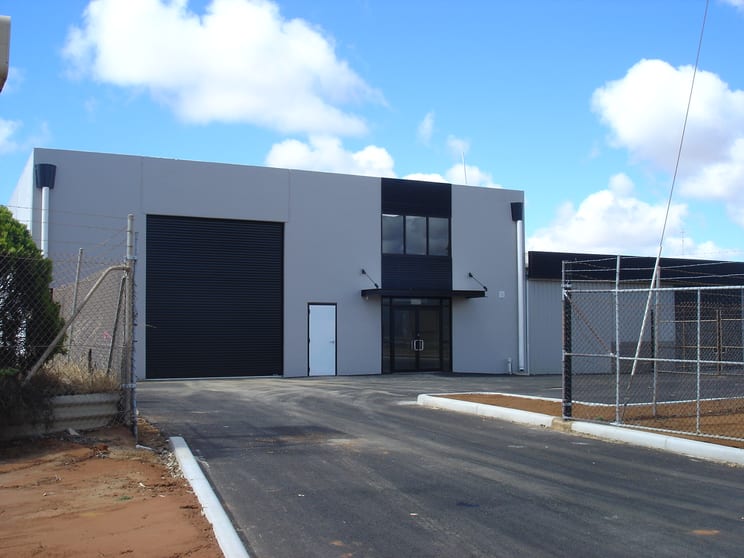 2/5 Crawford Street Webberton WA 6530 - Image 1