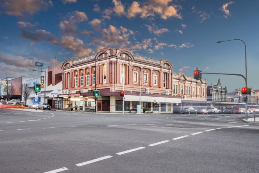 Click to view all images Suite 2/353 Ruthven Street Toowoomba City QLD 4350 - Image 1