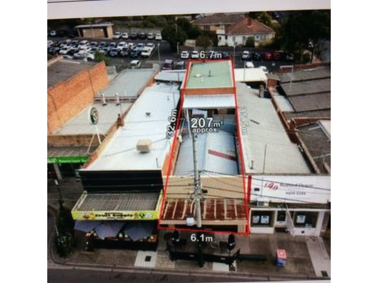 Click to view all images 121 Lower Plenty Road Rosanna VIC 3084 - Image 2