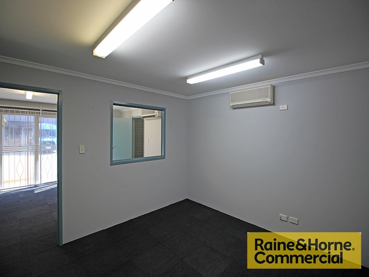 Click to view all images Geebung QLD 4034 - Image 3