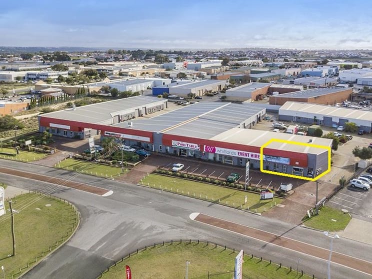 Click to view all images 11/51 Prindiville Drive Wangara WA 6065 - Image 2