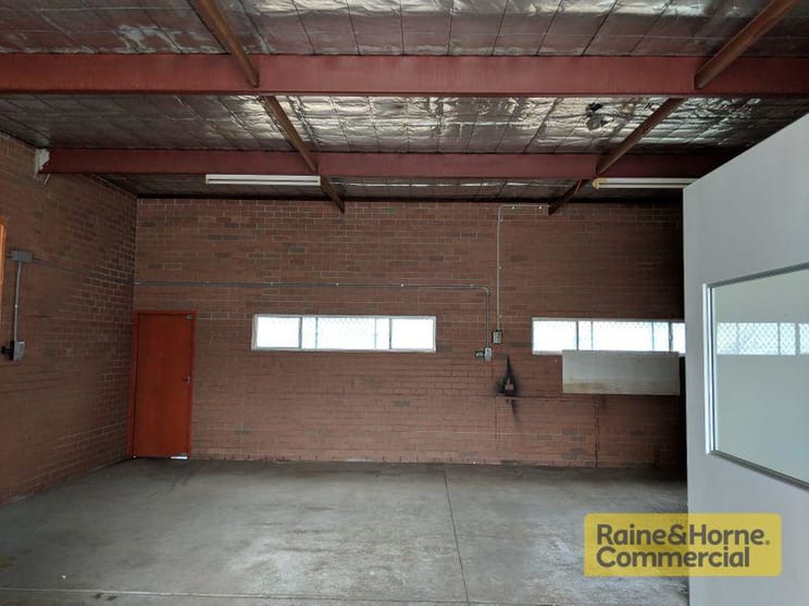 Unit 7 / 20 Milford Street East Victoria Park WA 6101 - Image 3