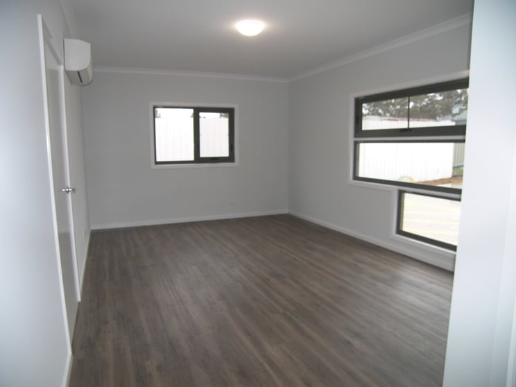 Click to view all images 5 Piper Road East Bendigo VIC 3550 - Image 3