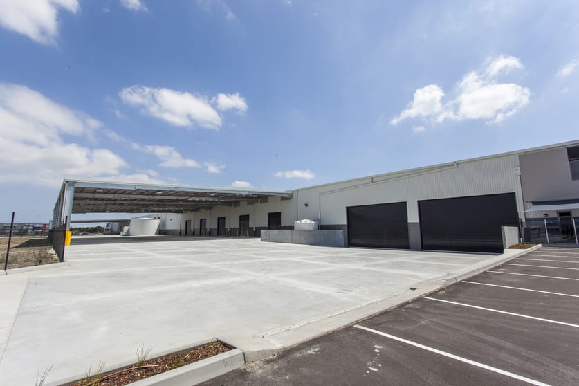 Click to view all images 170 Atlantic Drive Keysborough VIC 3173 - Image 2