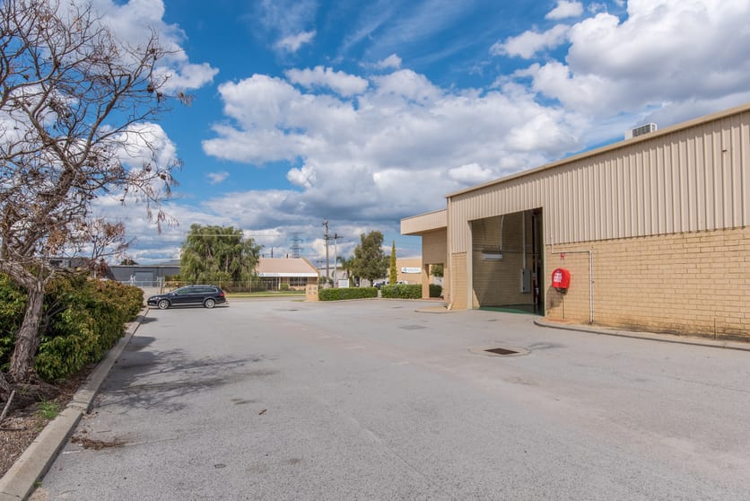 1/21 Oxleigh Drive Malaga WA 6090 - Image 3