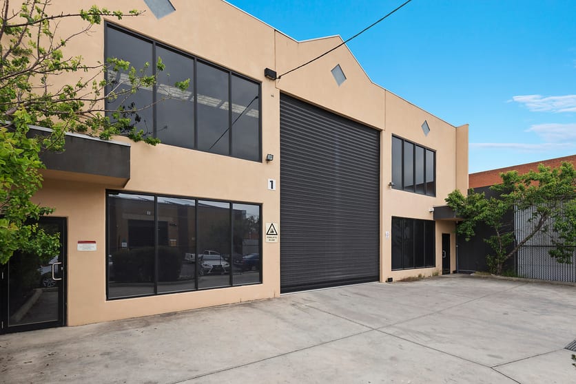 Click to view all images 1 Arunta Street Reservoir VIC 3073 - Image 2