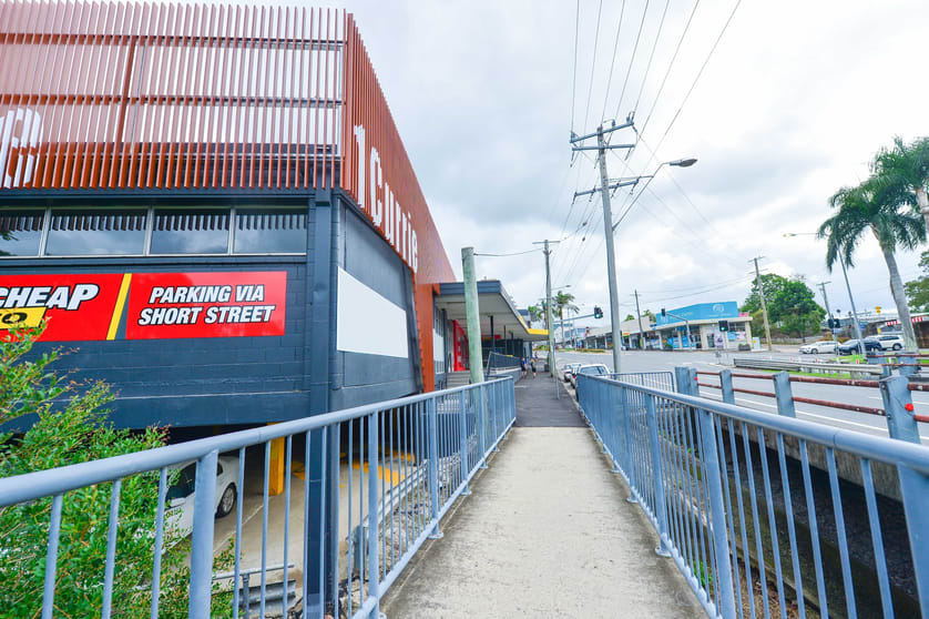 Click to view all images Suite 4/1 Currie Street Nambour QLD 4560 - Image 1