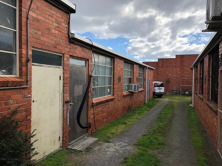 Click to view all images 3/33 Korong Road Heidelberg West VIC 3081 - Image 2