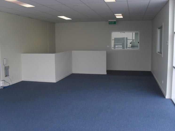 2/25  Lillee Crescent Tullamarine VIC 3043 - Image 3