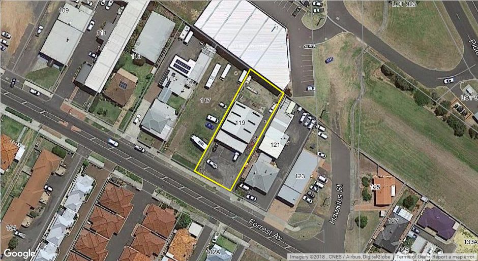 Click to view all images 119 Forrest Ave Bunbury WA 6230 - Image 2