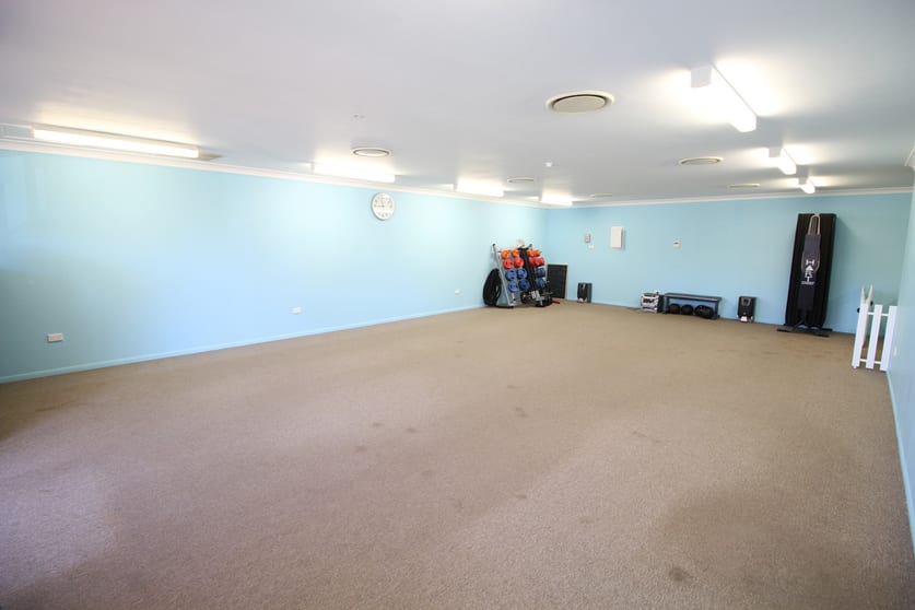 Click to view all images 5/10486 New England Highway Highfields QLD 4352 - Image 3