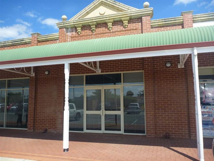 Click to view all images 9/53 The Crescent Midland WA 6056 - Image 2