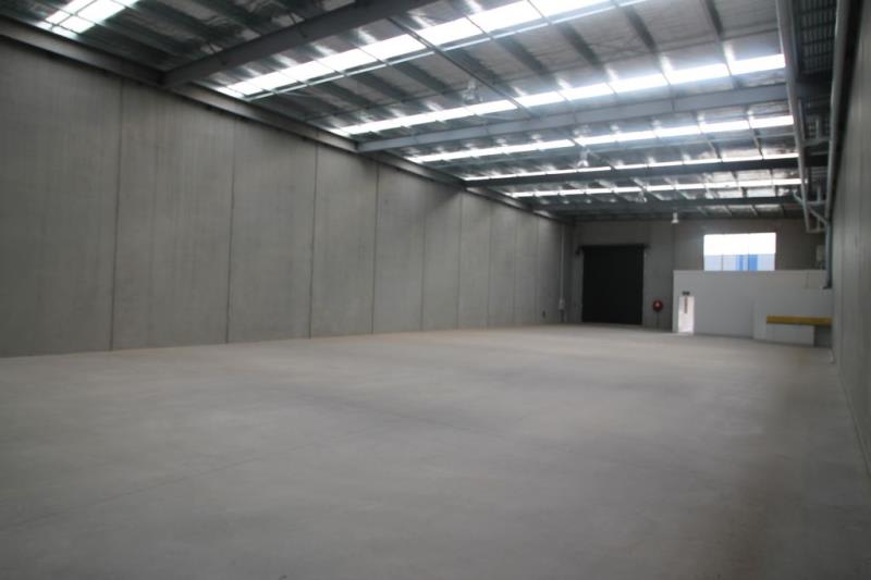 Click to view all images Unit 5/5 Tango Circuit Pakenham VIC 3810 - Image 1