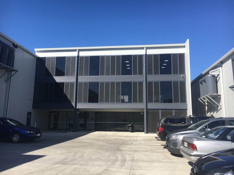 Click to view all images Tingalpa QLD 4173 - Image 1