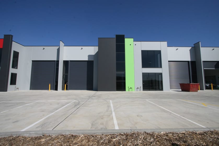 Click to view all images 2/21 Southeast Boulevard Pakenham VIC 3810 - Image 2