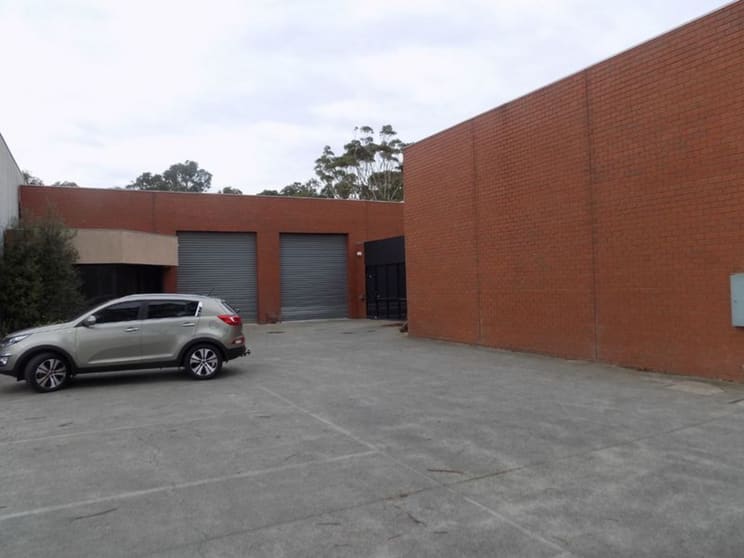 Click to view all images 2/63 Industrial Drive Braeside VIC 3195 - Image 2