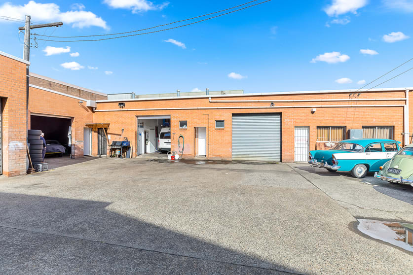 Click to view all images 2/15-17 West Street Brookvale NSW 2100 - Image 3