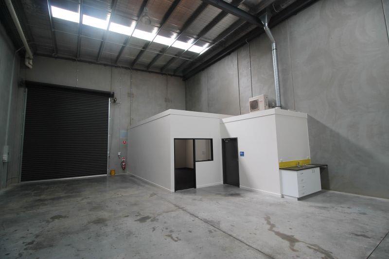 Click to view all images Unit 10/191-195 Greens Road Dandenong VIC 3175 - Image 3