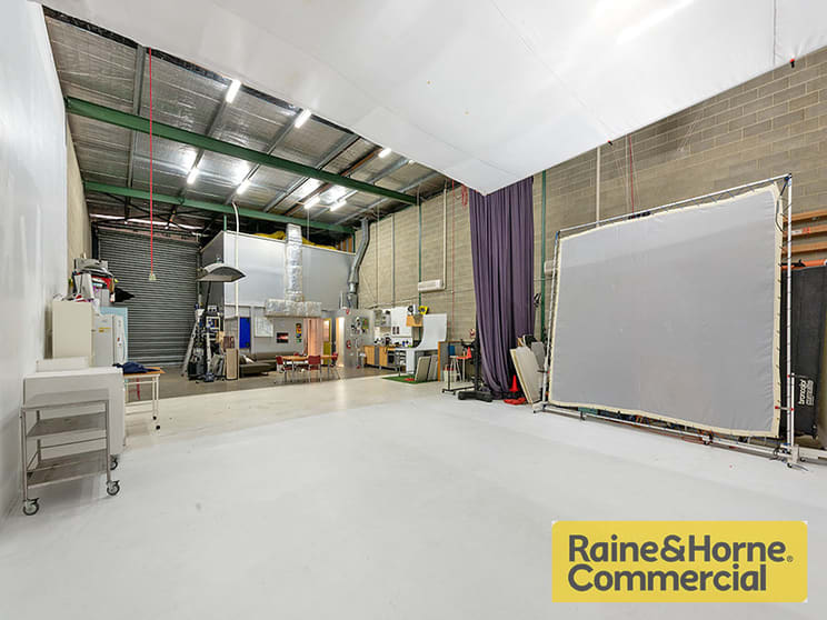 Click to view all images 10/49 Butterfield Street Herston QLD 4006 - Image 1