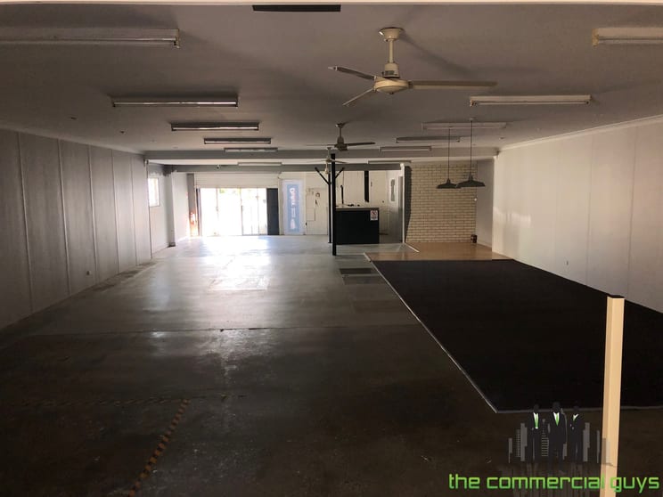 Click to view all images 186 Anzac Avenue Kippa-ring QLD 4021 - Image 3
